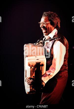 Buchweizen Zydeco auf Voodoo-Festival 2010 in New Orleans spielt. Stockfoto