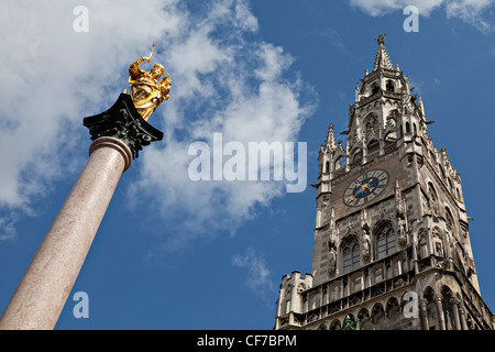 Niedrige Blick auf Rathaus, München, Bayern, Deutschland Stockfoto