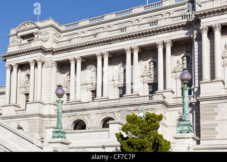 Geschnitzte Front der Library of Congress Washington DC Stockfoto