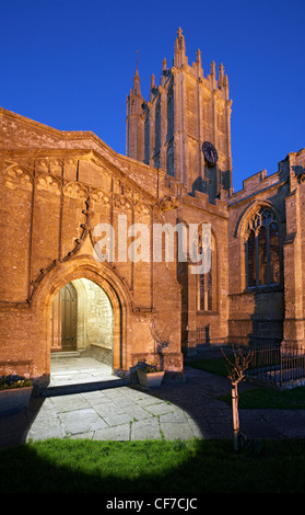 Eingang von Str. Marys Kirche, Ilminster, Somerset, England, Vereinigtes Königreich Stockfoto