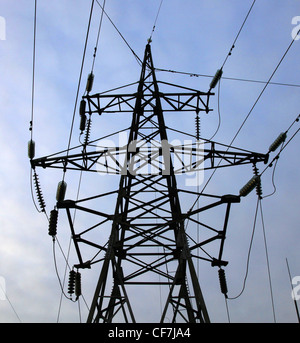 Teil von einem Strommast. Dämmerung. Hautnah. Stockfoto
