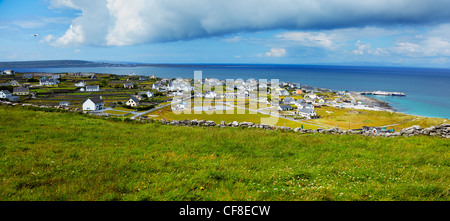 Panorama-Landschaft auf Inisheer Insel, Teil der Aran-Inseln, Irland. Stockfoto