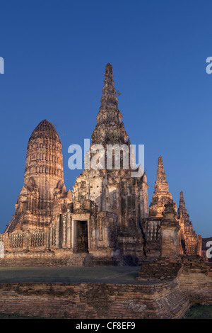 Wat Chaiwatthanaram Tempel in der Nacht, Ayutthaya, Thailand Stockfoto