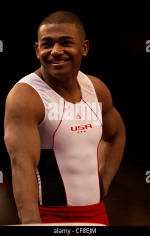 John Orozco (USA) Training für den Wettbewerb 2012 American Cup Gymnastik im Madison Square Garden, New York. Stockfoto