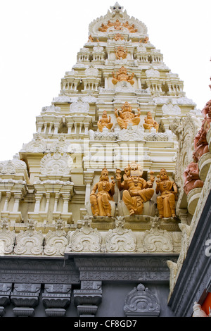 Sri Senpaga Vinayagar Hindu Tempel Gopuram Tower von Ceylon Tamil in Singapur Stockfoto