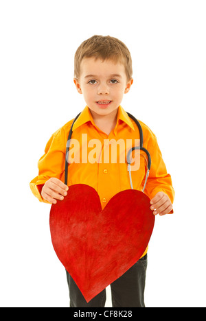 Zukünftige Arzt junge hält Herzform isoliert auf weißem Hintergrund Stockfoto