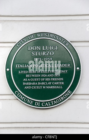 Grüne Plakette zum Gedenken an Don Luigi Sturzo ein italienischer katholischer Priester, Gloucester Terrasse W2, London, England Stockfoto