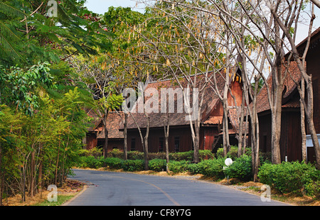 Holzhäuser in Mueang Boran, auch bekannt als Ancient Siam, Bangkok, Thailand Stockfoto