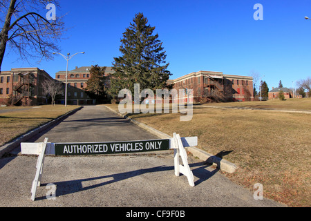 Geschlossene und verlassenen Gebäude im Kings Park psychiatrisches Krankenhaus komplexe Long Island NY Stockfoto