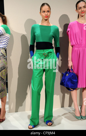 J Crew New York bereit zum WearSpringSummer 2012 Stockfoto