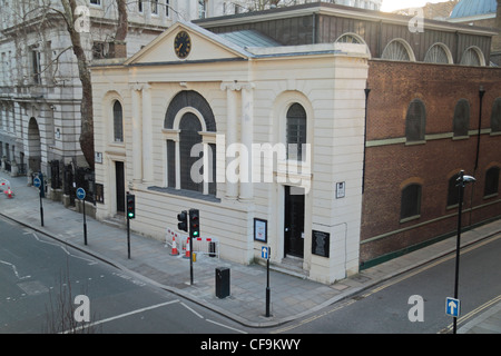 St Botolph ohne Aldergate Kirchengebäude am St Martins Le Grand in der City of London, England. Stockfoto