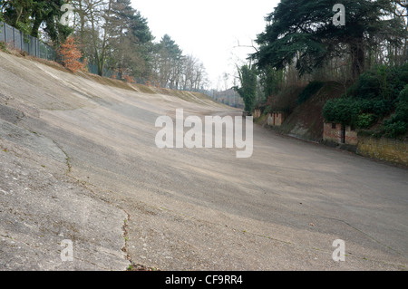 Die original Racing Track in Brooklands Rennstrecke. Stockfoto