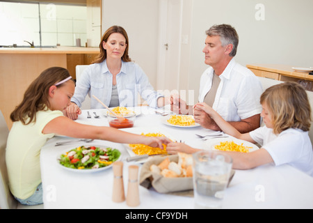 Familie sagen Gnade Stockfoto