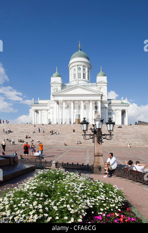 Finnland, Helsinki, Europa, Stadt, Nicolas, Kathedrale, Cloud, Spalten, Menschen, Platz, Tourismus, Blumen Stockfoto