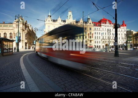 Straßenbahnen im Namesti Republiky, Nove Mesto, Tschechien, Prag Stockfoto