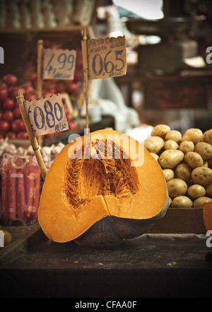 Nahaufnahme von Produkten zum Verkauf Stockfoto