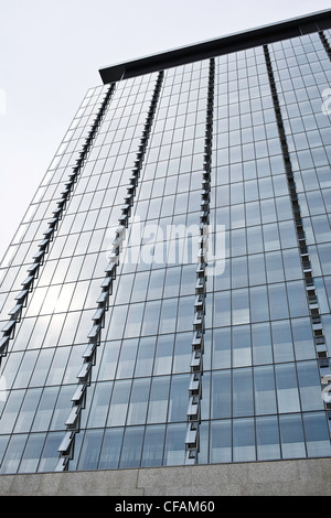 Zeilen öffnen ManitobHydro Office Tower One-Fenster Stockfoto