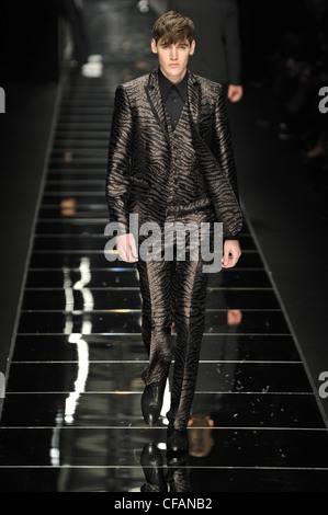 John Richmond Milan bereit zu tragen Menswear Herbst Winter 2011 2012 Stockfoto