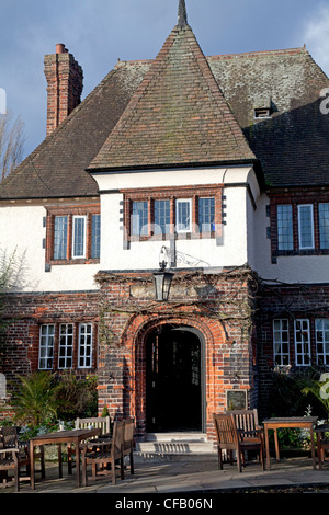 Der George und Dragon Pub, Great Budworth, Cheshire Stockfoto