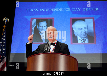 James A. Baker III von Houston, Diplomat und Staatsmann, in drei US-Präsidenten serviert, spricht in Austin, Texas Stockfoto