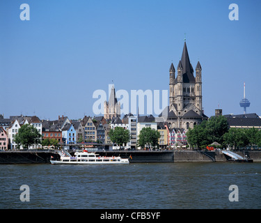 Deutschland, Köln, Rhein, Nordrhein-Westfalen, Stadt Panorama, Rheinufer, Promenade, Historisches Rathaus, Kirche, Gross St. Stockfoto