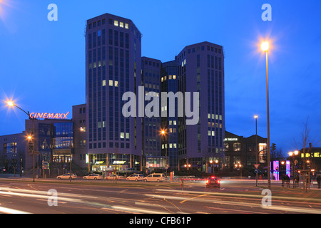 Deutschland, Essen, Ruhrgebiet, Rheinland, North Rhine-Westphalia, Berlin Platz, Cinemaxx Kino, Bürotürme, multiplex-Kino, ev Stockfoto