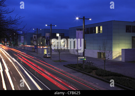 Deutschland, Essen, Ruhrgebiet, Rheinland, Nordrhein Westfalen, Folkwang-Museum, Kunstmuseum, Museum, Chipperfield, Abend, Nacht, Stockfoto