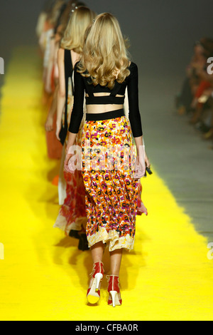 Sonia Rykiel Paris bereit, WearSpringSummer 2012 Stockfoto