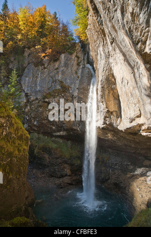 Berg, Berge, Herbst, Kanton Glarus, Schweiz, Europa, Wasserfall Berglistüber, Wasserfall, Linthal, Klausenpass, Wasser Stockfoto