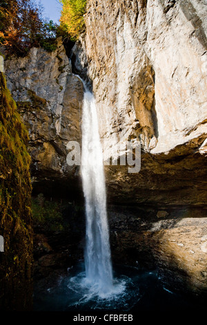 Berg, Berge, Herbst, Kanton Glarus, Schweiz, Europa, Wasserfall Berglistüber, Wasserfall, Linthal, Klausenpass, Wasser Stockfoto