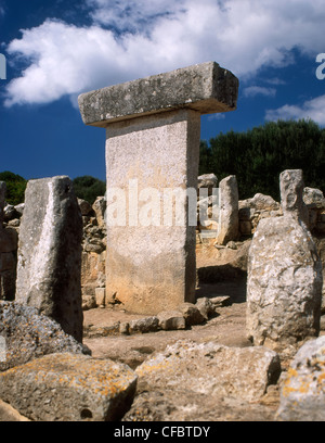 Spanien Menorca Torralba, talayotischen Heiligtum & Taula Stockfoto