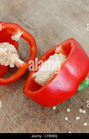 Rote Paprika auf einem Hintergrund Stockfoto