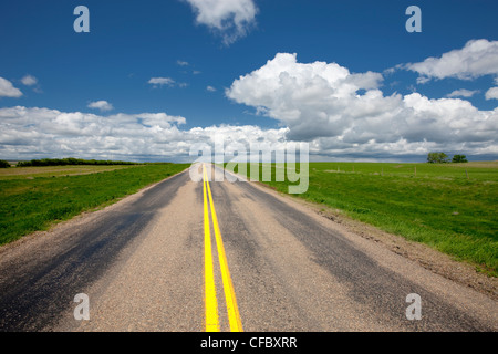 Autobahn in der Nähe von Val Marie, Saskatchewan, Kanada Stockfoto