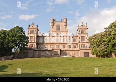 Wollaton Hall in Nottingham an einem sonnigen Sommertag vor kurzem verwendet, um den Batman-film Stockfoto