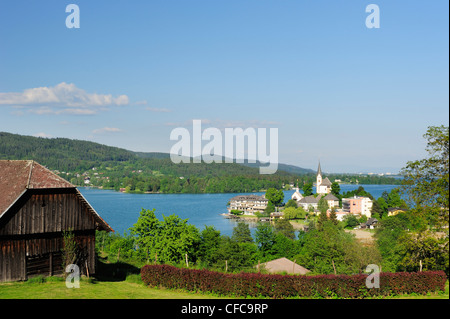 Blick auf Maria Woerth und Wörthersee, Wörthersee, Kärnten, Austria, Europe Stockfoto