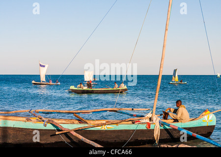 Gehen Angeln in Anakao, Süd-Madagaskar Stockfoto