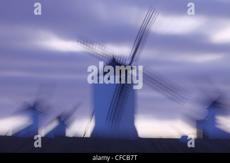 Windmühlen in Campo de Criptana, La Mancha, Kastilien, Spanien Stockfoto