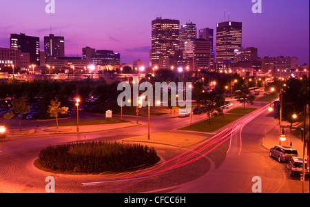 Skyline von Winnipeg aus Gabeln, Winnipeg, Manitoba, Kanada Stockfoto