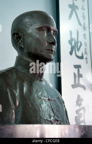 CHINA - MACAU SAR Dr Sun Yat Sen Memorial House. Dr. Sun Yat Sen bronze Büste. Stockfoto