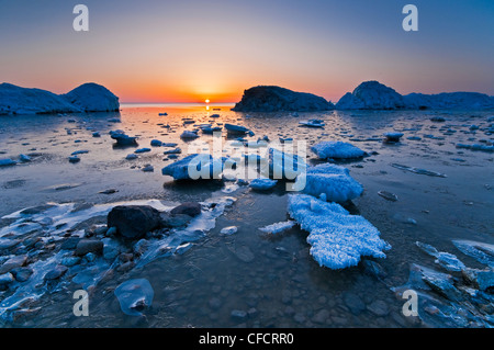 Sunrise und Eis, Winnipeg Beach, Lake Winnipeg, Manitoba, Kanada Stockfoto