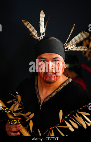 Quw'utsun "Tänzer Durchführung Quw'utsun" Cultural Stockfoto