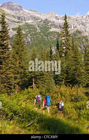 Kletterer in Richtung Tal hinauf klettern klassische Nord Stockfoto