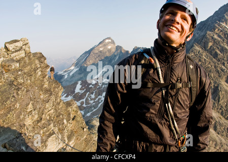 Kletterer in Richtung Tal hinauf klettern klassische Nord Stockfoto