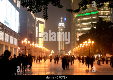 Victory Monument und Einkaufsmöglichkeiten. Chongqing Stadt Chongqing, China, Asien Stockfoto