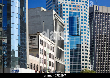 Bürogebäude in Portage Avenue. Winnipeg, Manitoba, Kanada. Stockfoto