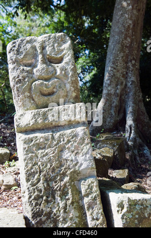 Geformten Kopf Stein bei Maya-Ausgrabungsstätte Copan Ruinen, UNESCO-Weltkulturerbe, Honduras, Mittelamerika Stockfoto