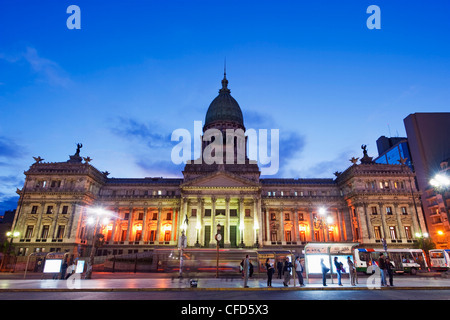 Palacio del Congreso (National-Kongress-Gebäude), Plaza del Congreso, Buenos Aires, Argentinien, Südamerika Stockfoto