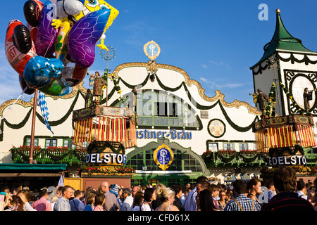 Bierzelt Oktoberfest, München, Bayern, Deutschland, Europa Stockfoto