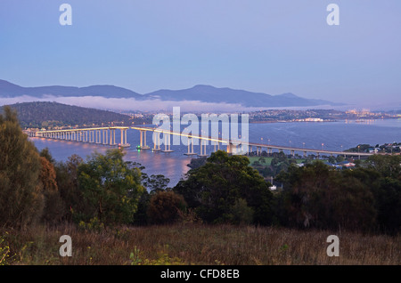 Tasman Bridge, River Derwent, Hobart, Tasmanien, Australien, Pazifik Stockfoto