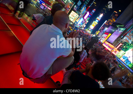 Times Square und Broadway in der Nacht, Manhattan, New York, USA Stockfoto